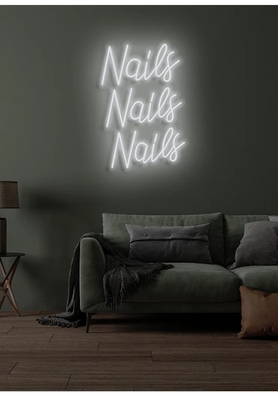 Nails Nails Nails Yazılı Neon Tabela Beyaz