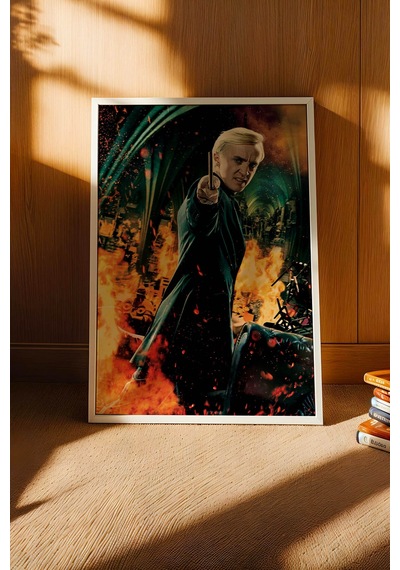 Draco Malfoy Çerçeveli Tablo - Lüks Harry Potter Sinematik Karakter Posteri Duvar Dekoru Alev Temalı Beyaz Draco Malfoy Çerçeveli Tablo - Lüks Harry Potter Sinematik Karakter Posteri Duvar Dekoru Alev Temalı Beyaz