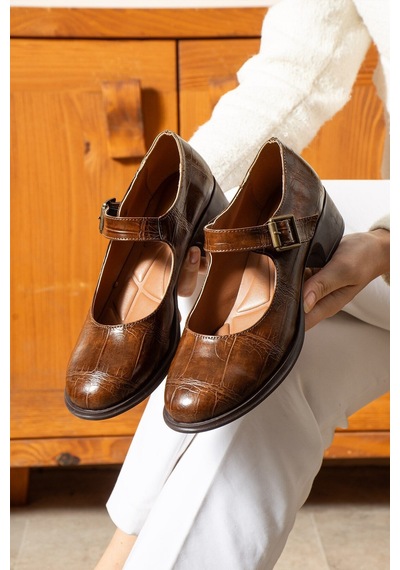 Dabab Shoes Clarıssa Kadın Ortopedik 4 Cm Topuklu Tokalı Yuvarlak Burun Balerin Babet Klasik Ayakkabı Kahverengi