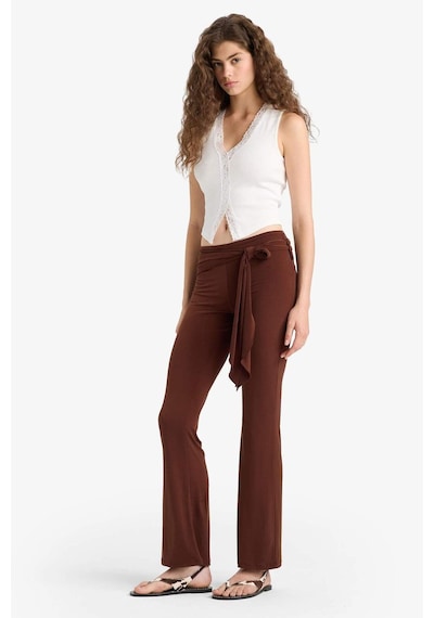 Defacto Flare Fit Normal Bel Bağlamalı Standart Boy Pantolon F8196ax25smbn341 Kahve
