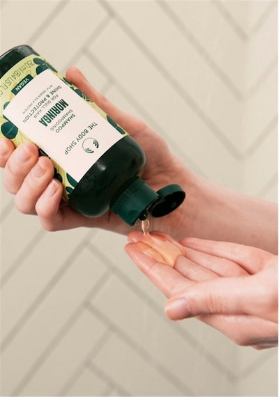 The Body Shop Moringa Işıltı Veren Koruyucu Şampuan 250 Ml Mat