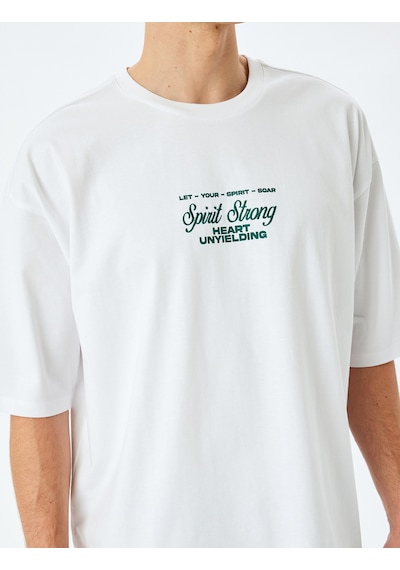 Koton Pamuklu Tok Kumaş Kısa Kollu Bisiklet Yaka Slogan Baskılı Oversize Tişört Beyaz 5sam10182hk Beyaz Koton Pamuklu Tok Kumaş Kısa Kollu Bisiklet Yaka Slogan Baskılı Oversize Tişört Beyaz 5sam10182hk Beyaz
