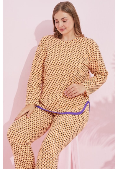 Siyah İnci Biyeli Curve Büyük Beden Battal Boy Örme Pijama Takım 7778 Turuncu Mor Yarım Ay Siyah İnci Biyeli Curve Büyük Beden Battal Boy Örme Pijama Takım 7778 Turuncu Mor Yarım Ay