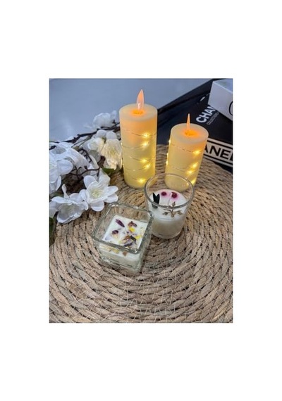 2'li Set Kokulu Mum, Kare Ve Silindir Mum, Çiçek Kokulu, Beyaz, 5 X 5-7 Cm Diğer