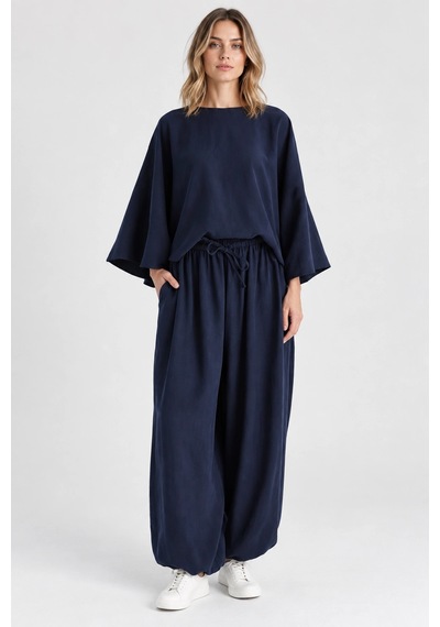 Mevese Rahat Kesim Modal Takım - Yarasa Kol Oversize Bluz Ve Geniş Paça Şalvar Pantolon - Lacivert