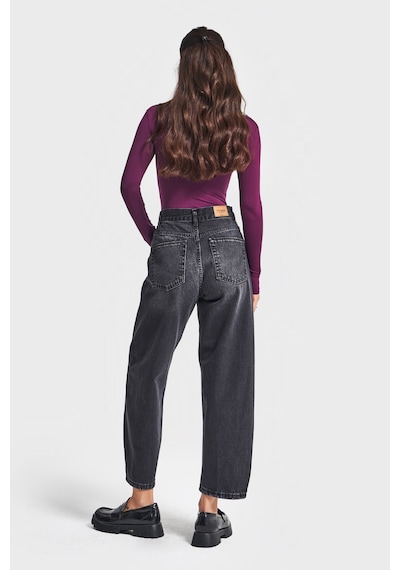 Itsbasic Kadın Koyu Füme Renk Venüs 2w5-1 Carrot Fit Rahat Kesim %100 Koton Denim Jean Itsbasic Kadın Koyu Füme Renk Venüs 2w5-1 Carrot Fit Rahat Kesim %100 Koton Denim Jean