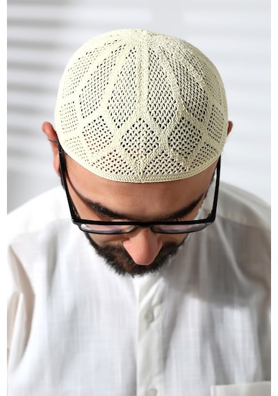 Makine Örgüsü Dantel Detaylı Namaz Takkesi Krem Krem