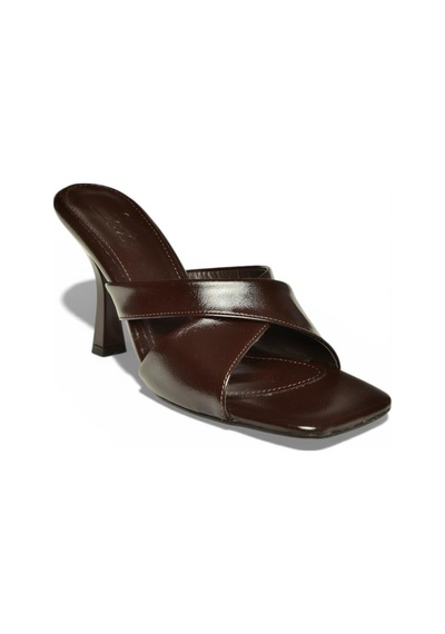 Fox Shoes P590033060 Kahverengi Rustik Çapraz Bantlı Kalın Topuklu Kadın Terlik Kahverengi Fox Shoes P590033060 Kahverengi Rustik Çapraz Bantlı Kalın Topuklu Kadın Terlik Kahverengi