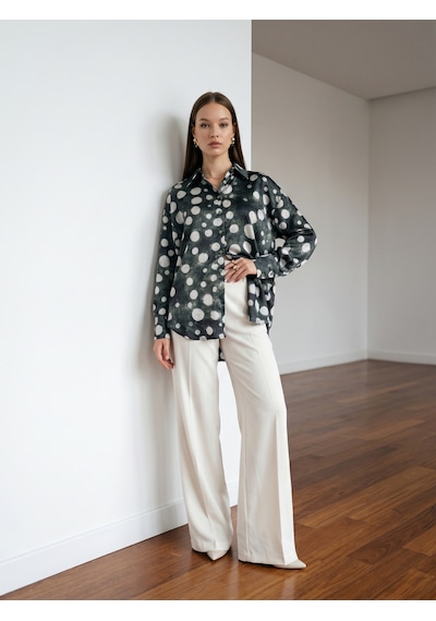 Pera Moda Oversize Kalıp Batik Desenli Puantiyeli Saten Gömlek Haki