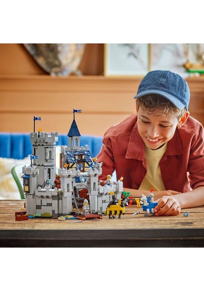 LEGO® Creator 3'ü 1 Arada Orta Çağ Atlı Şövalye Kalesi 31168 - 9 Yaş ve Üzeri Çocuklar için Yaratıcı Oyuncak Yapım Seti (1371 Pr)