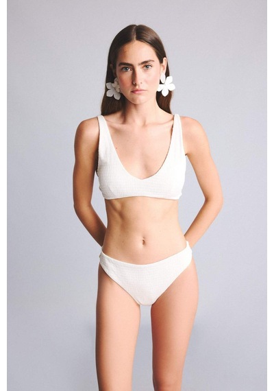Defacto Regular Fıt Kırışık Dokulu Kumaş Kapalı Beyaz Bikini Altı G5349ax26smwt16 Beyaz-wt16