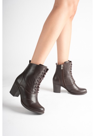 Analin Shoes Kadın Hakiki Deri Bağcıklı Kalın Topuklu Şık Bot Kahve