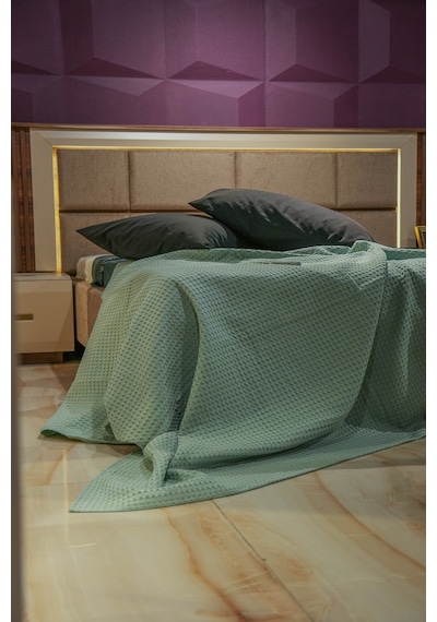 Sofline Premium %100 Pamuk Çift Kişilik Yazlık Pike, Yatak Örtüsü,terletmez Kumaş Nilyeşil Renk 240x200cm Nil Yeşili Sofline Premium %100 Pamuk Çift Kişilik Yazlık Pike, Yatak Örtüsü,terletmez Kumaş Nilyeşil Renk 240x200cm Nil Yeşili