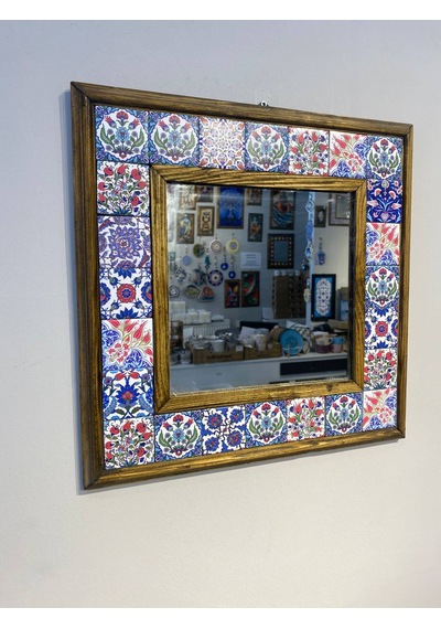 El Yapımı Seramik Ve Ahşap Malzeme İle Çerçeve Edilmiş Ayna 36cmx36cm