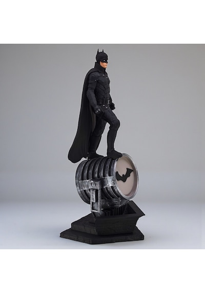Batman - Kara Şövalye Figür 30 Cm