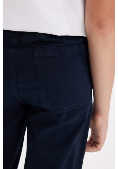 DeFacto Erkek Çocuk Düz Paça Beli Lastikli Cepli Lacivert Basic Düz Gabardin Okul Pantolonu T8850A624AUNV253 DeFacto Erkek Çocuk Düz Paça Beli Lastikli Cepli Lacivert Basic Düz Gabardin Okul Pantolonu T8850A624AUNV253