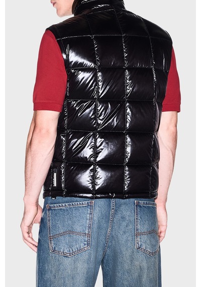 Armani Exchange Kapitoneli Regular Fit Dik Yaka Yelek Erkek Yelek Xm003475 Af23755 Uc001 Siyah Armani Exchange Kapitoneli Regular Fit Dik Yaka Yelek Erkek Yelek Xm003475 Af23755 Uc001 Siyah