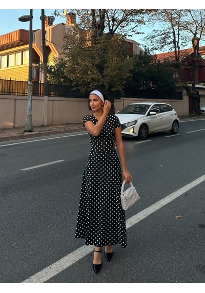 Etiler Collection Kadın Kısa Kollu Bisiklet Yaka Puantiyeli Maksi Örme Krep Elbise Siyah