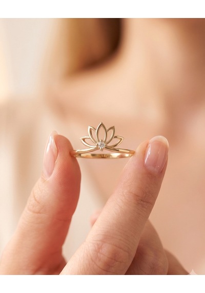 Minik Lotus Çiçeği 14 Ayar Altın Yüzük