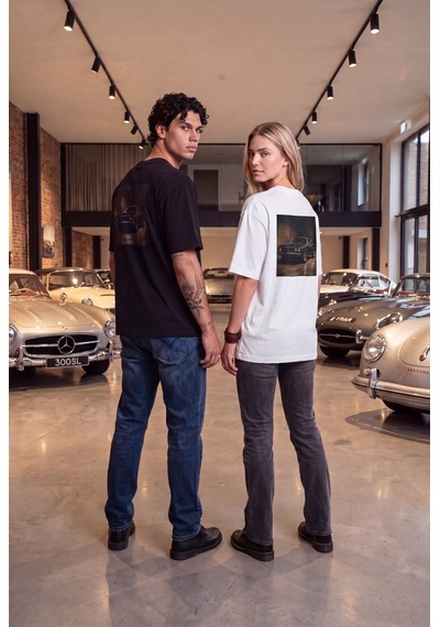 Black Nova Oversize Baskılı Unisex Tişört Classic Car Beyaz