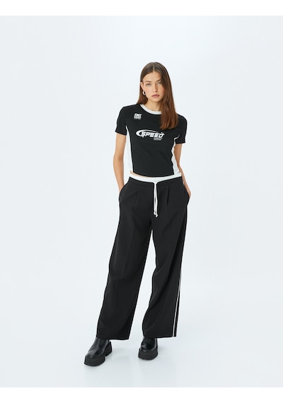 Koton Bisiklet Yaka Slogan Baskılı Biyeli Kısa Kollu Slim Fit Tişört Siyah 5sal10086ık Siyah