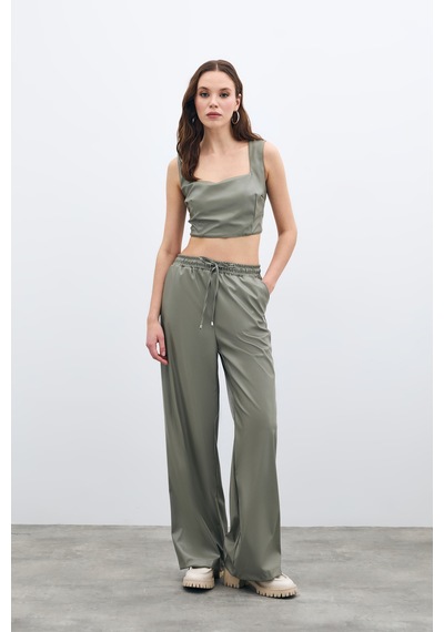 Sateen Kare Yaka Deri Crop - Çağla Yeşili-135669 Çağla Yeşili