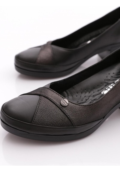 Dgn 108 Kadin Comfort Ayakkabi Siyah