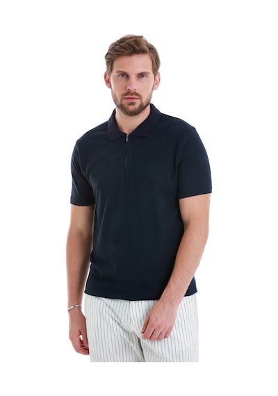 Hatemoğlu Lacivert Regular Fit Jakarlı Polo Yaka Fermuarlı Tişört 35362024c014 005 Lacivert Hatemoğlu Lacivert Regular Fit Jakarlı Polo Yaka Fermuarlı Tişört 35362024c014 005 Lacivert