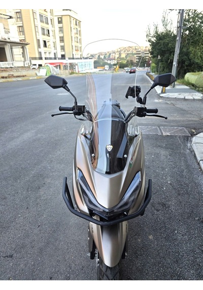 Motocam Küba Newlight 50 Pro Ön Cam 2023-2026 Model 75cm Şeffaf Renkli 4mm Uzun Boylu