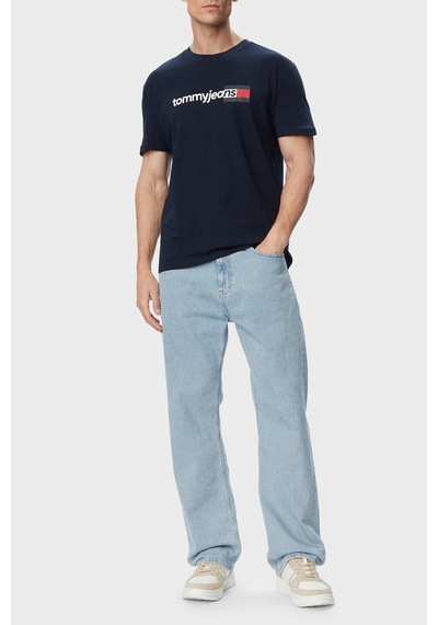 Tommy Jeans Logolu Pamuklu Regular Fit Bisiklet Yaka T Shirt Erkek T Shirt Dm0dm23406 C1g Lacivert Tommy Jeans Logolu Pamuklu Regular Fit Bisiklet Yaka T Shirt Erkek T Shirt Dm0dm23406 C1g Lacivert