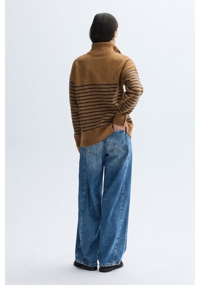 Mudo Kadın Kadın Kahverengi Çizgili Loose Fit Düğmeli Balıkçı Yaka Kazak 1264234 CAMEL