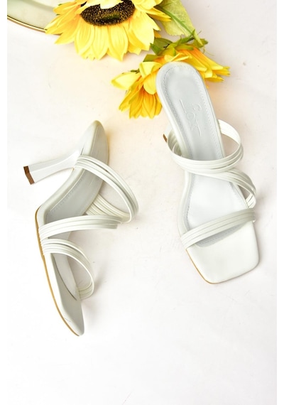 Fox Shoes S590033709 Beyaz İnce Topuklu Kadın Terlik Beyaz