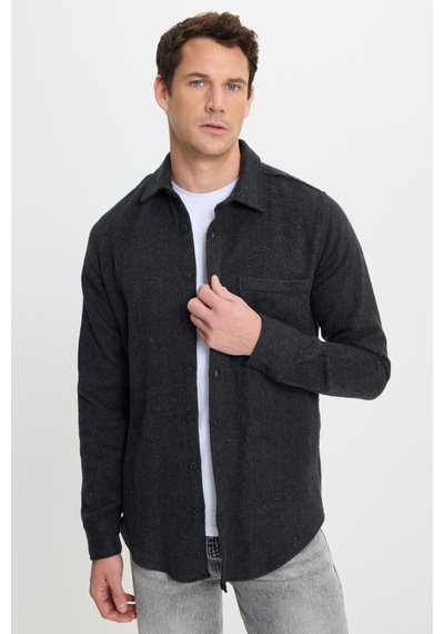 Tudors Erkek Slim Fit Dar Kesim Armürlü Oduncu Cepli Spor Yaka Siyah Gömlek-41861 Siyah Tudors Erkek Slim Fit Dar Kesim Armürlü Oduncu Cepli Spor Yaka Siyah Gömlek-41861 Siyah