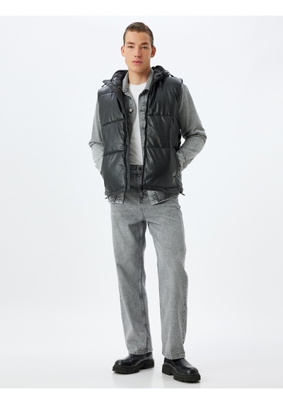 Koton Şişme Yelek Slim Fit Kapşonlu Fermuarlı Cepli Siyah 5wam20043hw