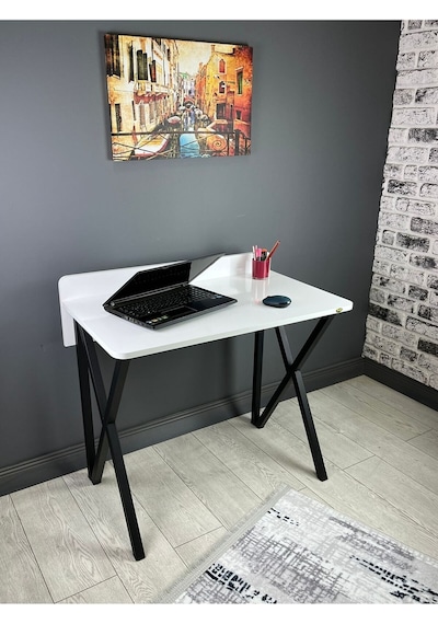 Hayal Beyaz Çalışma Masası Bilgisayar Ofis Masası Metal Siyah Ayaklı 90 Cm Beyaz - Siyah