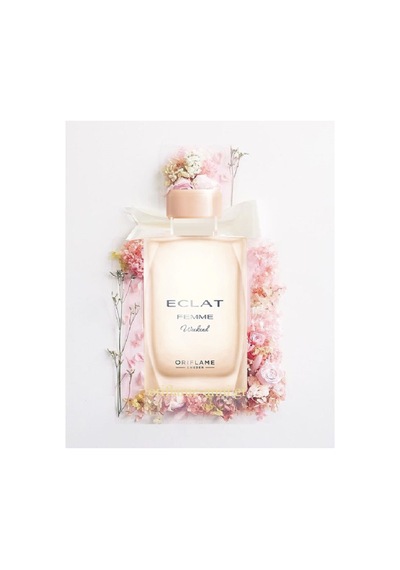 Eclat Femme Weekend Edt Çiçeksi Ve Meyveli Notalada Hazırlanan Kadın Parfümü - 304819684 Çiçeksi