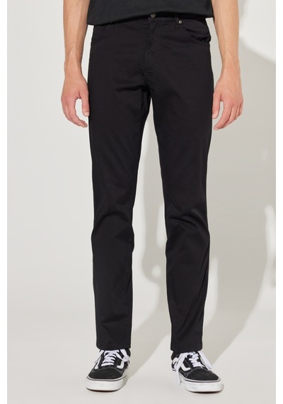Wrangler Texas Slim Fit Dar Kesim Normal Bel Siyah Esnek Pantolon W12SEA001 Siyah