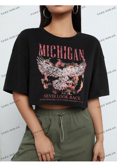 Flood Of Style Crop Ckod-232913 Kartal Ve Slogan Grafikli Düşük Omuz Kısa Siyah