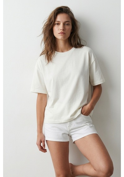 Elemge Pamuk Süprem Kadın Boxy Fit Ekru T-shirt Bol Kesim Düşük Omuzlu Bisiklet Yaka Krem Oversize Tişört