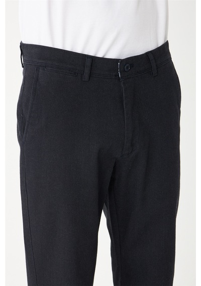 Lacivert Dokulu Modern Klasik Pantolon Laci
