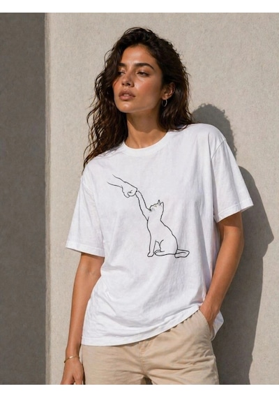 Freedom Storee Kadın Minimal Kedi Çizim Baskılı Tişört Kısa Kol Yazlık T-shirt - Beyaz Çok Renkli