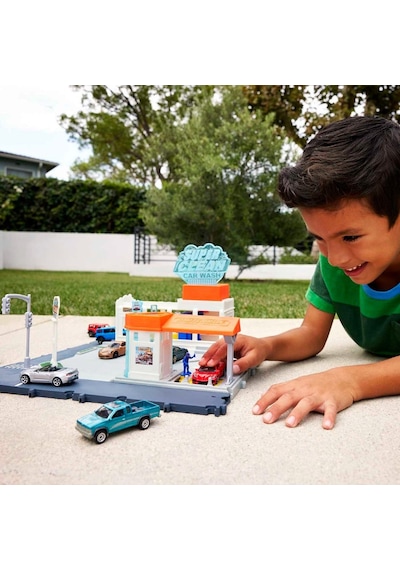 Matchbox Aksiyon Sürücüleri Süper Oto Yıkama Oyun Seti HNJ54