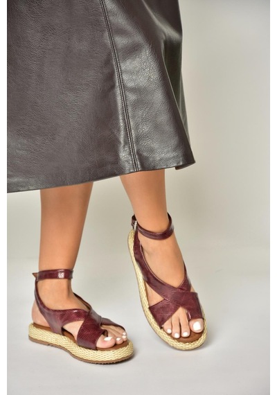 Fox Shoes U973264507 Bordo Yılan Baskı Kadın Sandalet Bordo