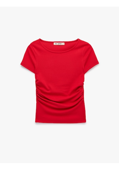 Koton Pamuklu Slim Fit Kayık Yaka Kısa Kollu Drapeli Tişört Kırmızı 7wal10350ık