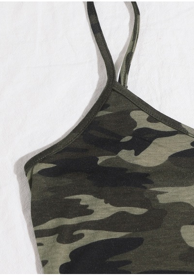 Alfa Aksesuar 03 Kadın Kamuflaj Desenli Askılı Crop Top Ve Şortlu Gecelik Takım