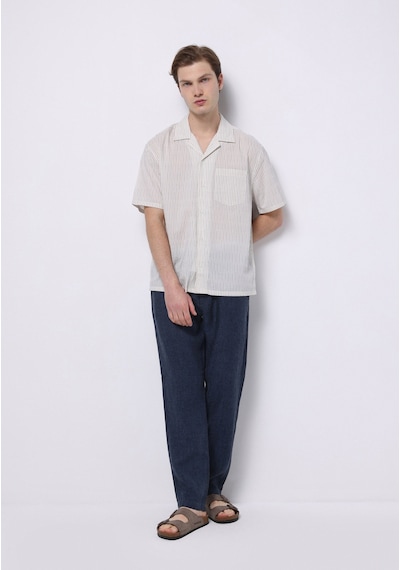 Colin's Colins Boxy Fit Shirt Neck Çizgili Erkek Mavi Kısa Kol Gömlek Cl1074067 Q1.v1 Bsd Blue Strıped Colin's Colins Boxy Fit Shirt Neck Çizgili Erkek Mavi Kısa Kol Gömlek Cl1074067 Q1.v1 Bsd Blue Strıped