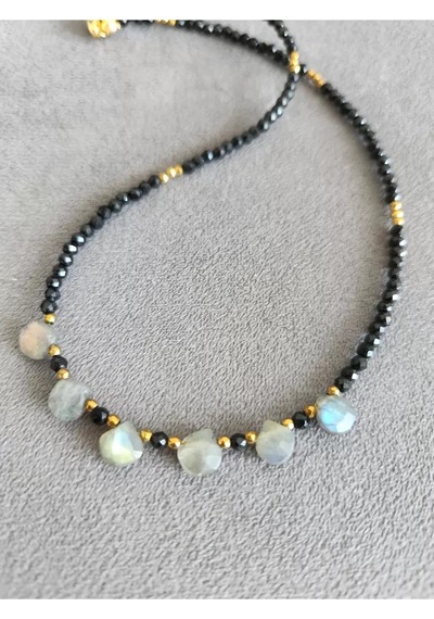Doğaltaş Labradorit Ve Spinel Taşı Damla Kolye Çok renkli