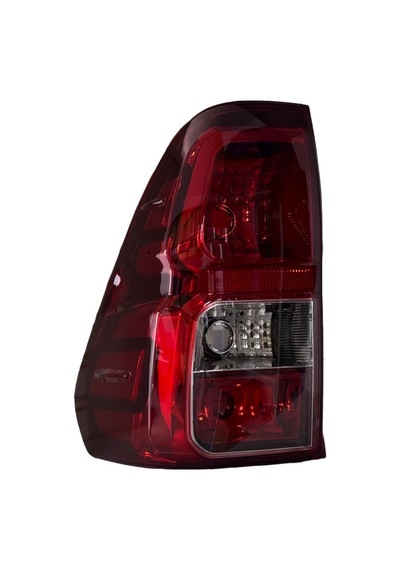 Toyota Hilux Ledsiz Stop Lambası Sol Taraf 2015-- 2023 Duylu