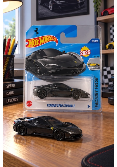 Hot Wheels Ferrari Sf90 Stradale Koruma Kabı Dahil Oyuncak Araba Çok Renkli