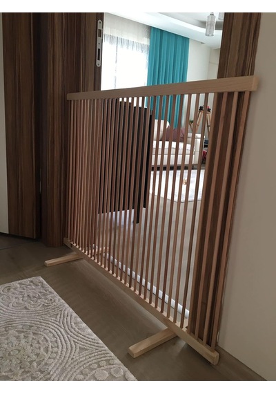 Sık Aralıklı Ahşap Köpek Çiti Yükseklik 70 Cm.